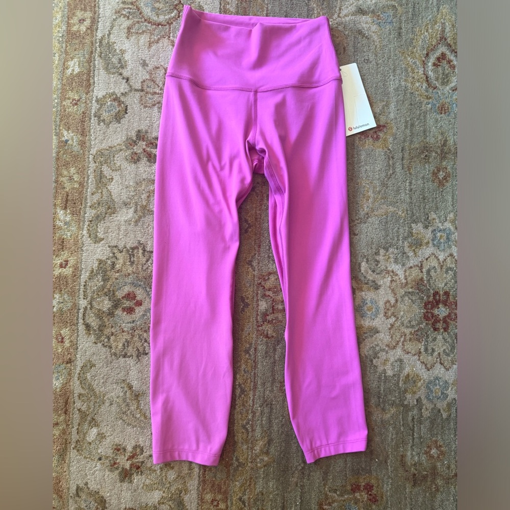 Lululemon Align Pink Pow NWT size 4 crop 22”